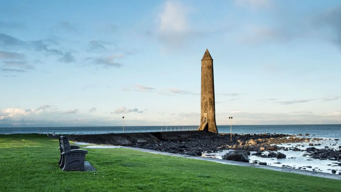 port Larne, wybrzeże i miasto w hrabstwie Antrim w Irlandii Północnej