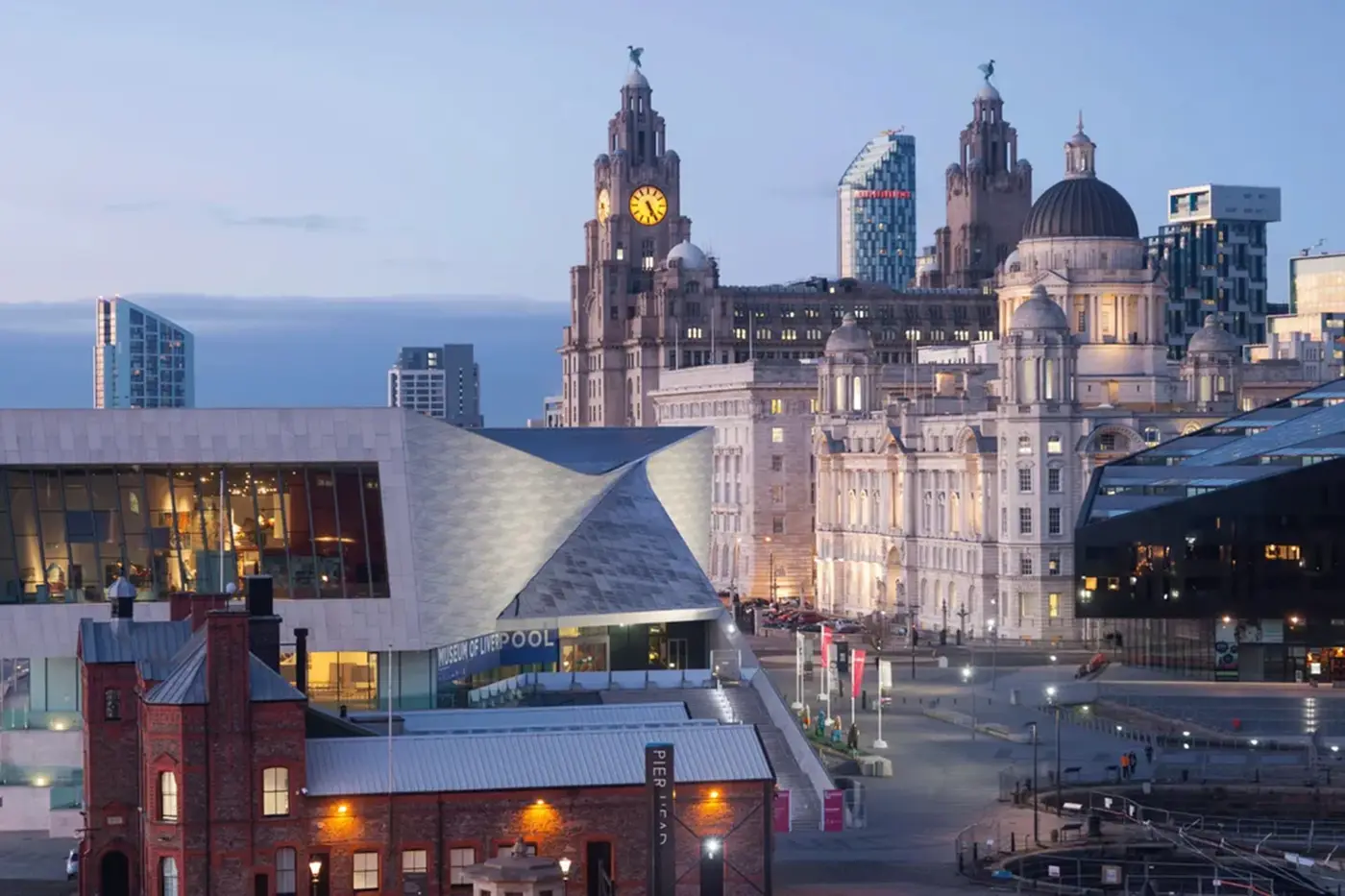 nabrzeże Liverpoolu, Three Graces i rzeka Mersey w Anglii