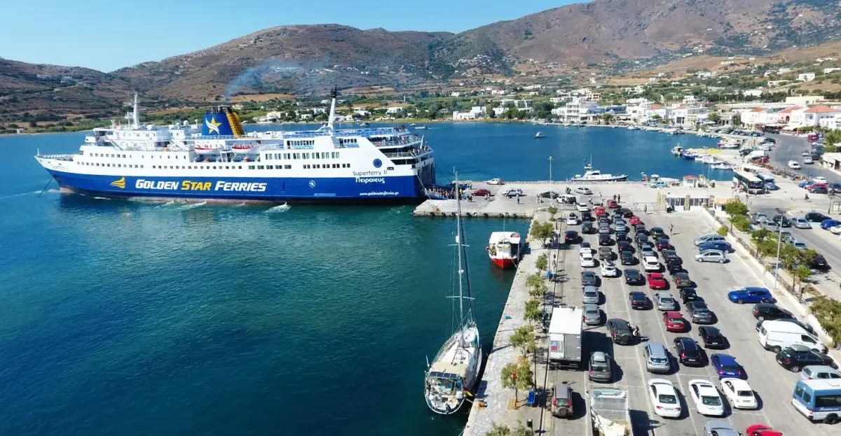 Andros – port i kierunek promowy