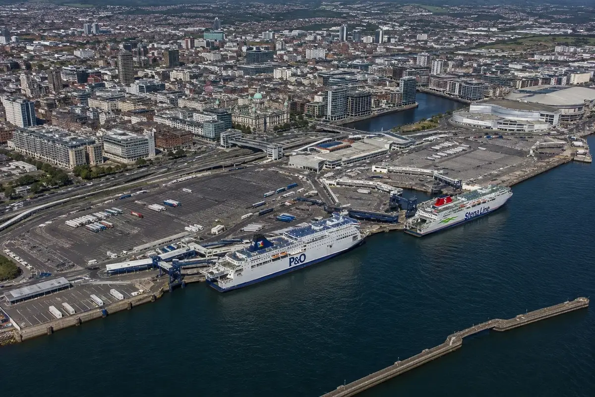 Prom pasażerski i podróż morska: Cairnryan – Belfast