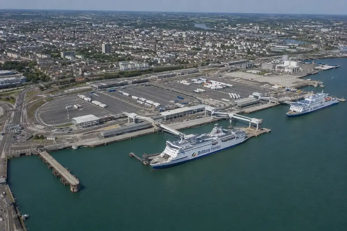 Prom pasażerski i podróż morska: Portsmouth – Caen