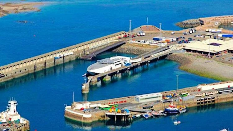 Prom pasażerski i podróż morska: Portsmouth – Jersey