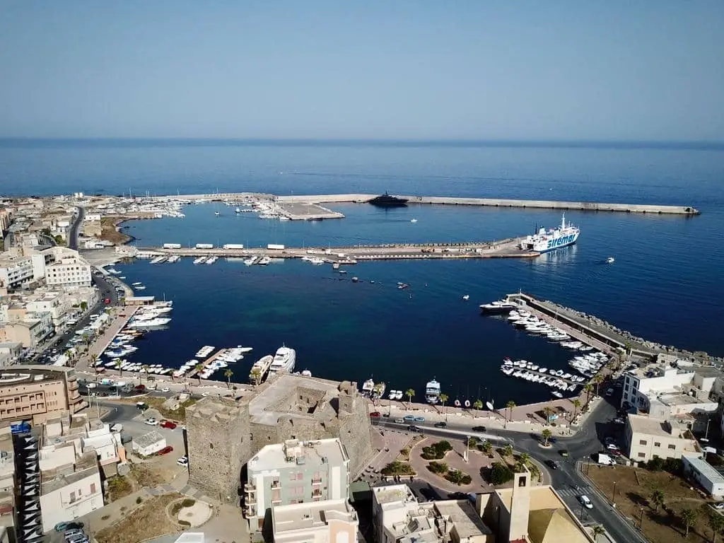 Pantelleria – port i kierunek promowy