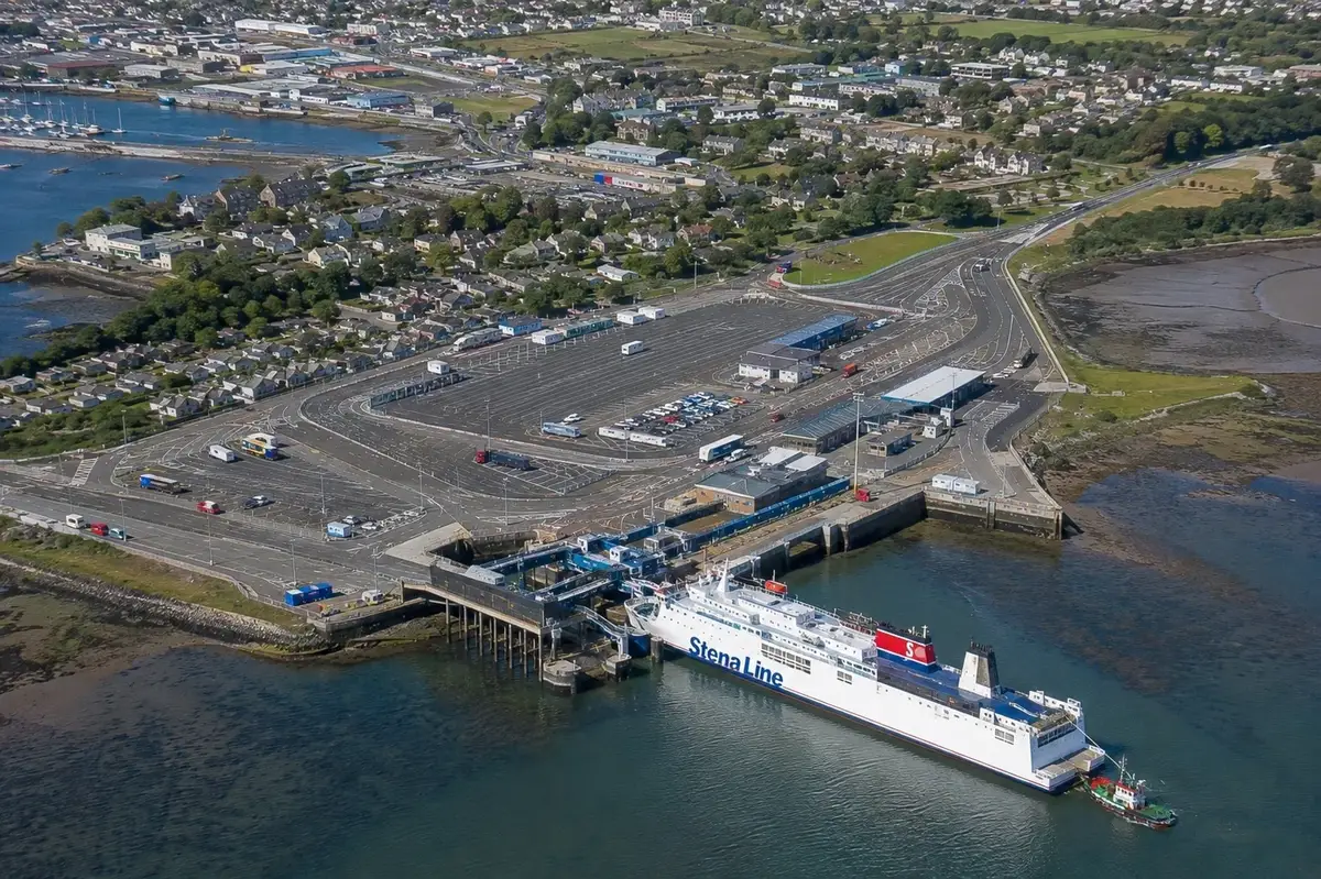 Prom pasażerski i podróż morska: Pembroke – Rosslare
