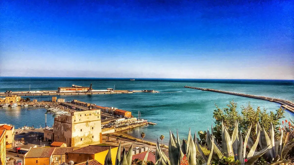 Porto Empedocle – port i kierunek promowy