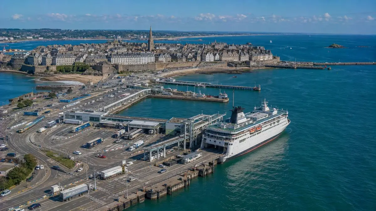 Prom pasażerski i podróż morska: St Malo – Guernsey