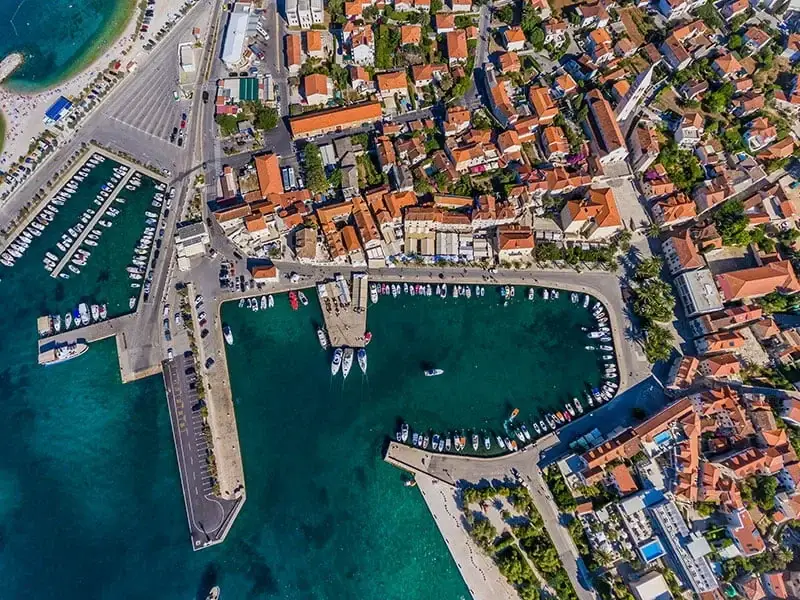 Supetar – port i kierunek promowy