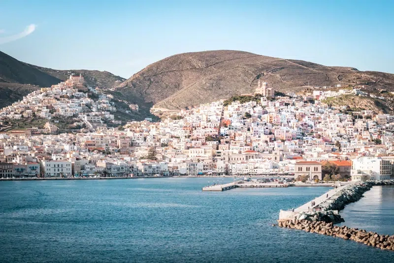 Syros – port i kierunek promowy