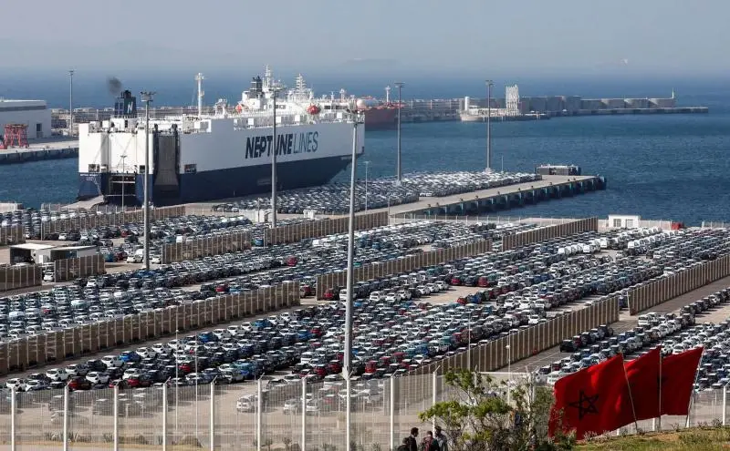 Prom pasażerski i podróż morska: Genoa – Tangier Med