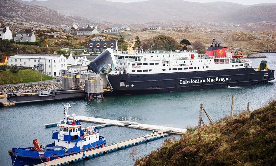 Tarbert (Harris) – port i kierunek promowy