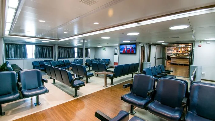 Prom operatora Caremar Ferries