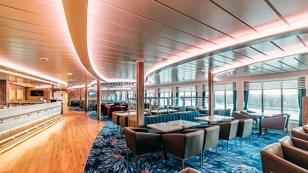 bar i salon na pokładzie promu DFDS
