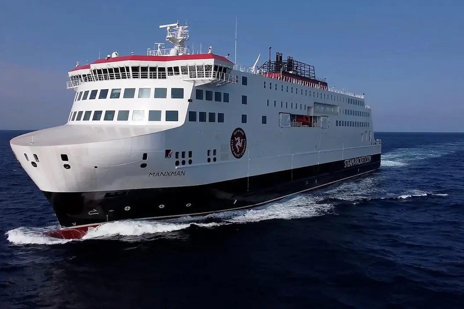 prom Isle of Man Steam Packet w porcie Douglas